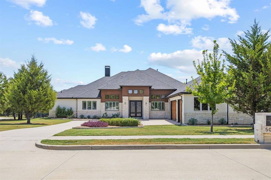 Property photo for 505 Shadow Wood Lane, Heath, TX