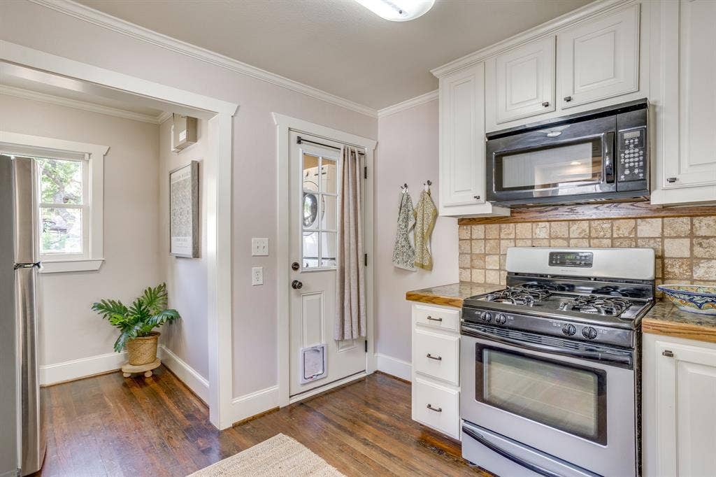 1809 Belle Place, Fort Worth, TX 76107 1809 Belle Place, Fort Worth, TX 76107