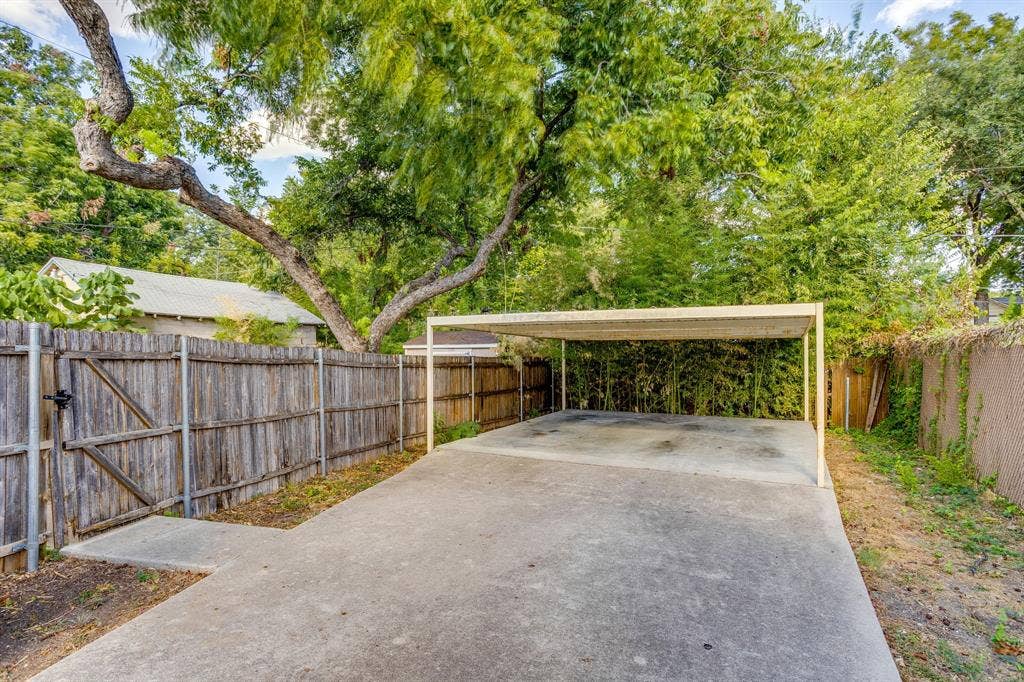 1809 Belle Place, Fort Worth, TX 76107 1809 Belle Place, Fort Worth, TX 76107