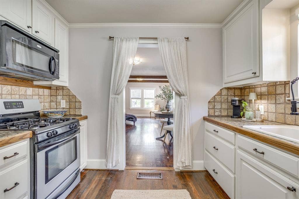 1809 Belle Place, Fort Worth, TX 76107 1809 Belle Place, Fort Worth, TX 76107