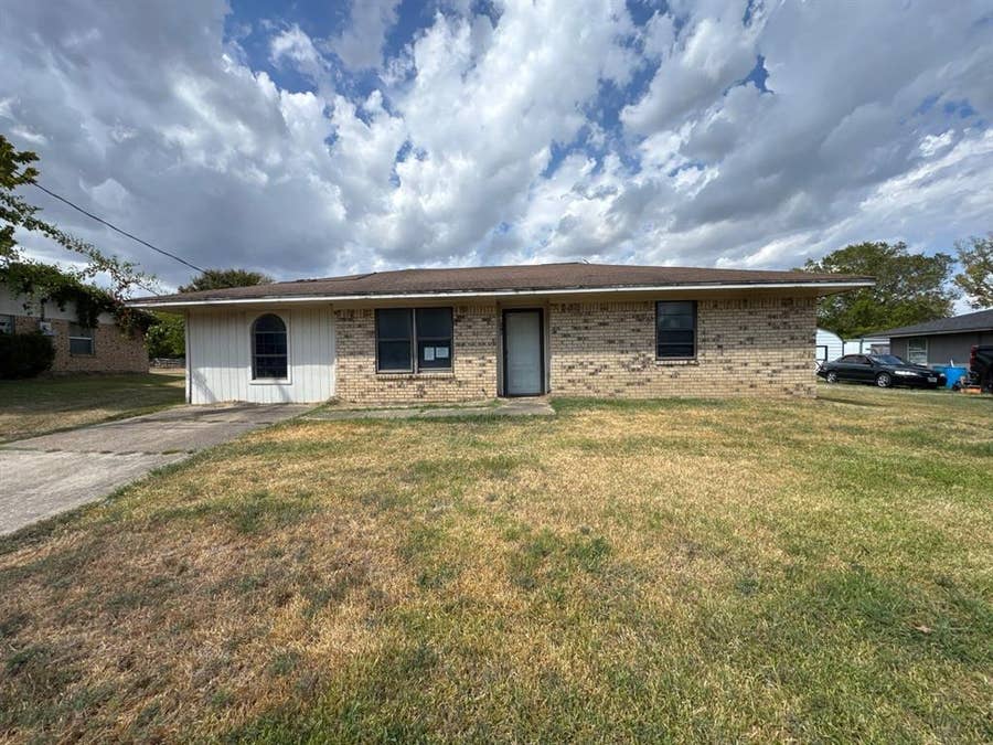 Property photo for 741 Calvert Street, Sulphur Springs, TX