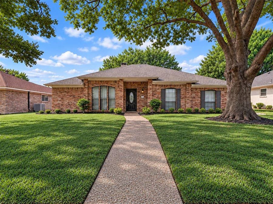 Property photo for 805 Green Brook Drive, Allen, TX