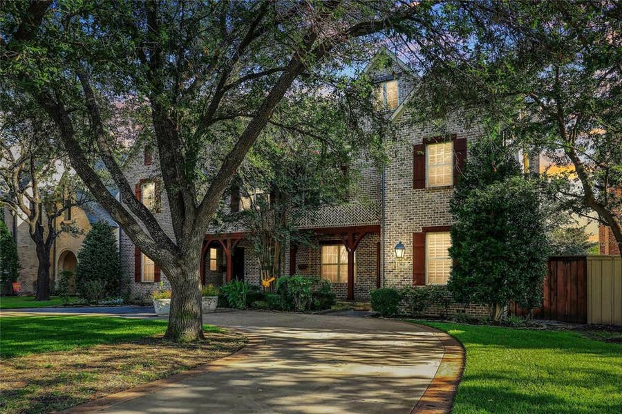 Property photo for 3815 Northwest Parkway, University Park, TX