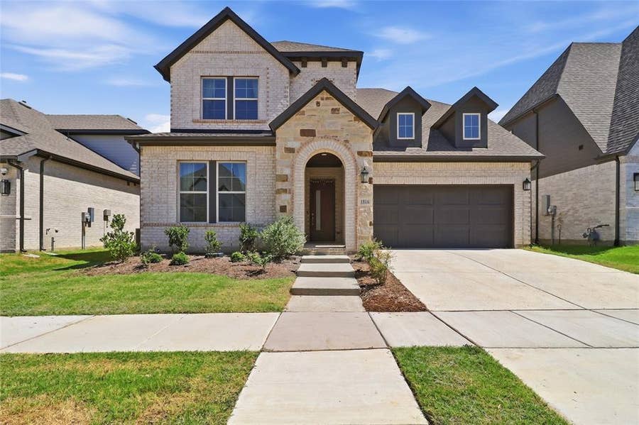 Property photo for 1816 Windy Lane, Argyle, TX