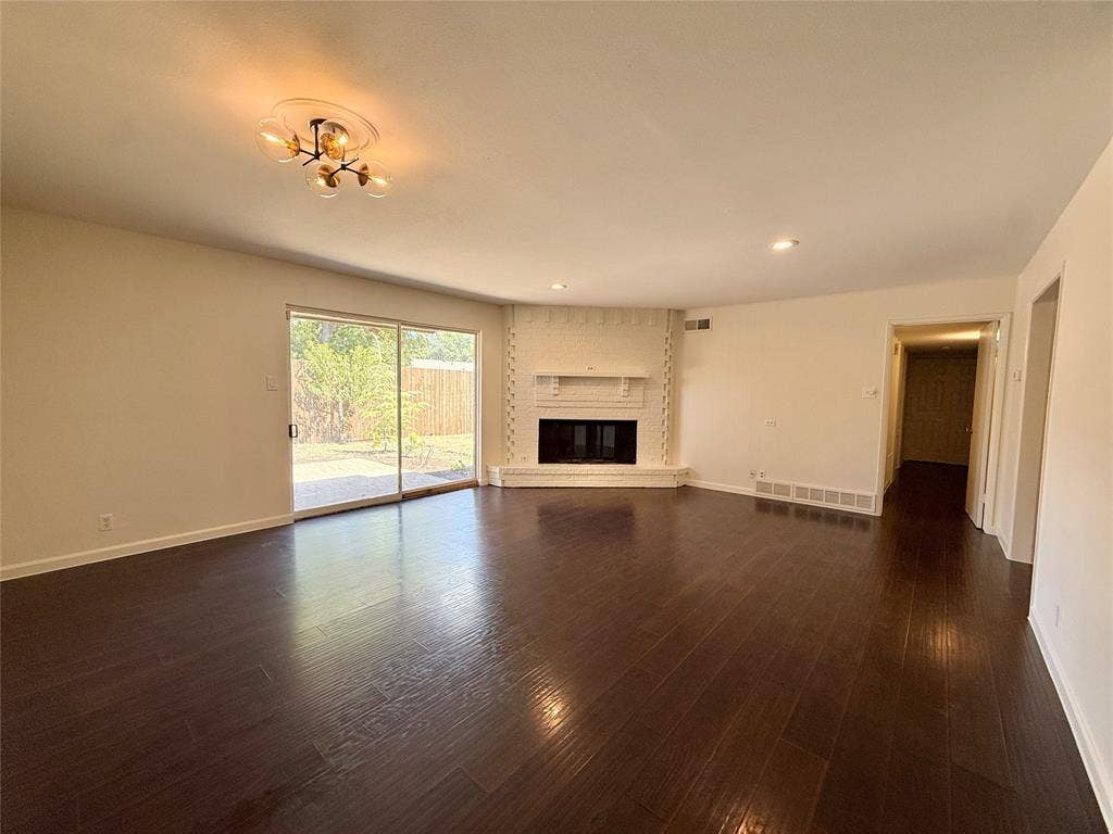 818 Fontana Avenue, Richardson, TX 75080 818 Fontana Avenue, Richardson, TX 75080