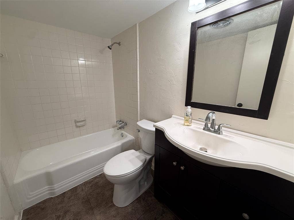 818 Fontana Avenue, Richardson, TX 75080 818 Fontana Avenue, Richardson, TX 75080