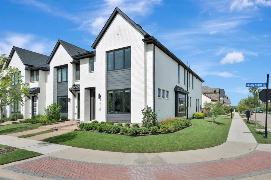 Property photo for 4720 Smokey Quartz Lane, Arlington, TX