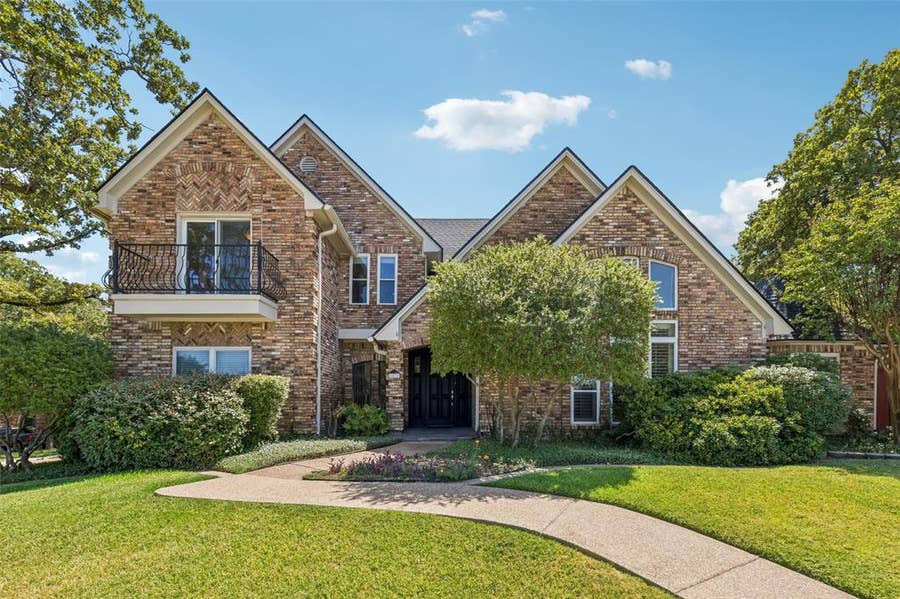 Property photo for 6512 Shorewood Drive, Arlington, TX