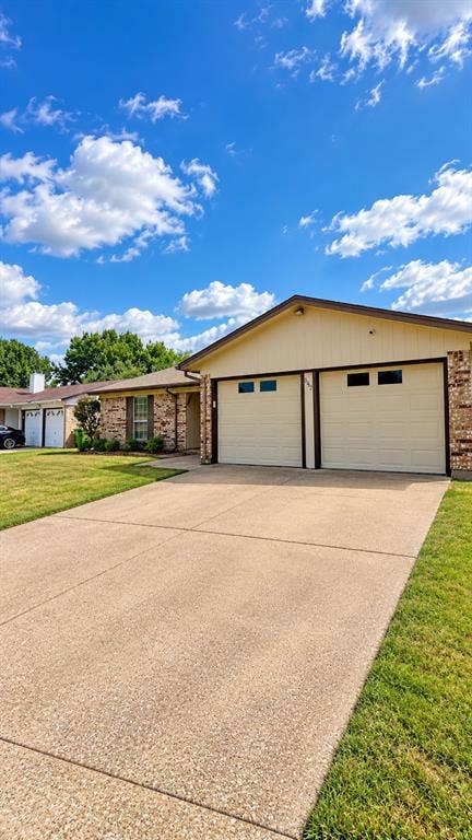 6432 Grasshopper Drive, Watauga, TX 76148 6432 Grasshopper Drive, Watauga, TX 76148