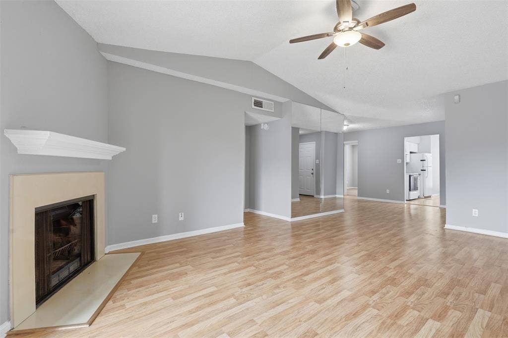 2120 El Paseo Street, #206, Houston, TX 77054 2120 El Paseo Street, #206, Houston, TX 77054