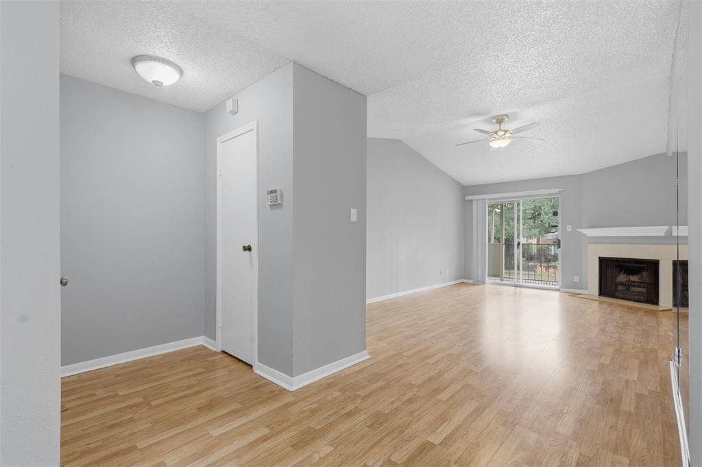 2120 El Paseo Street, #206, Houston, TX 77054 2120 El Paseo Street, #206, Houston, TX 77054