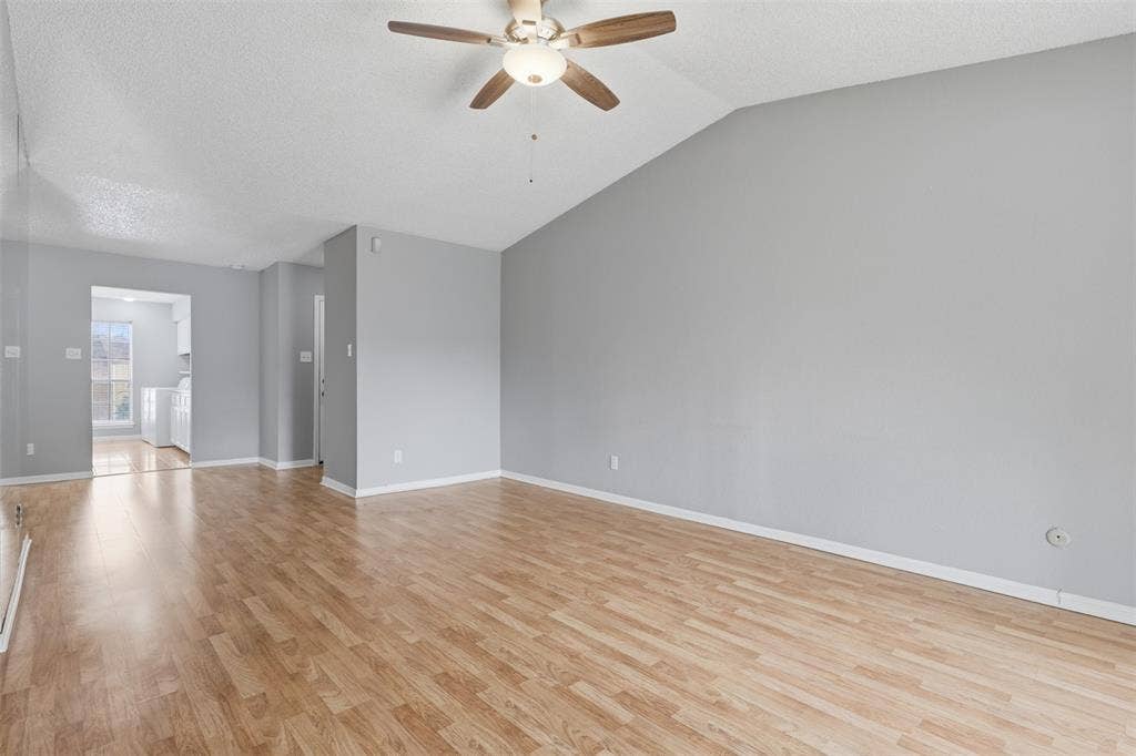 2120 El Paseo Street, #206, Houston, TX 77054 2120 El Paseo Street, #206, Houston, TX 77054