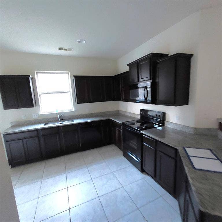 4917 Beaver Creek Avenue, Denton, TX 76207 4917 Beaver Creek Avenue, Denton, TX 76207