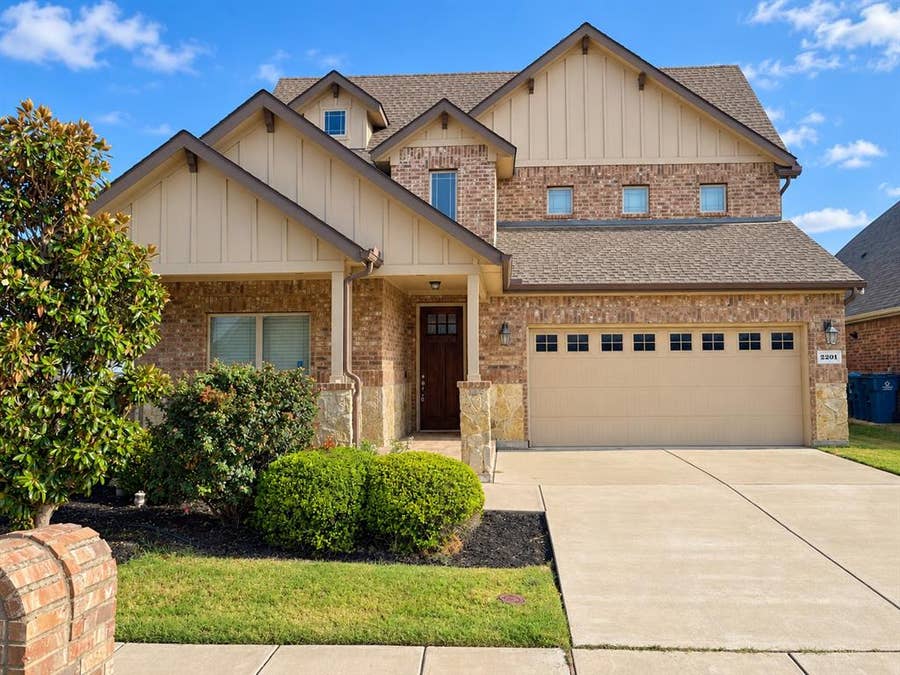 Property photo for 2201 Petunia Lane, Rowlett, TX