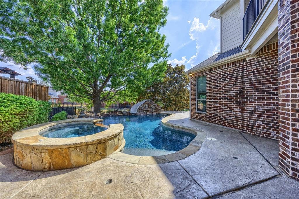 5960 Indigo Sky Drive, Frisco, TX 75036 Get ready for the hot tub!