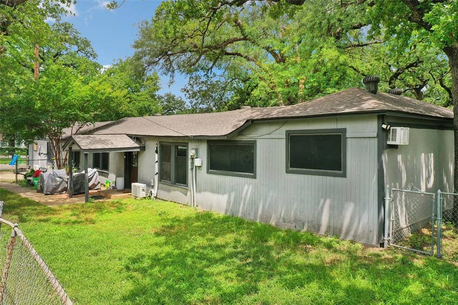 Property photo for 7616 Osage Trail, Lake Worth, TX