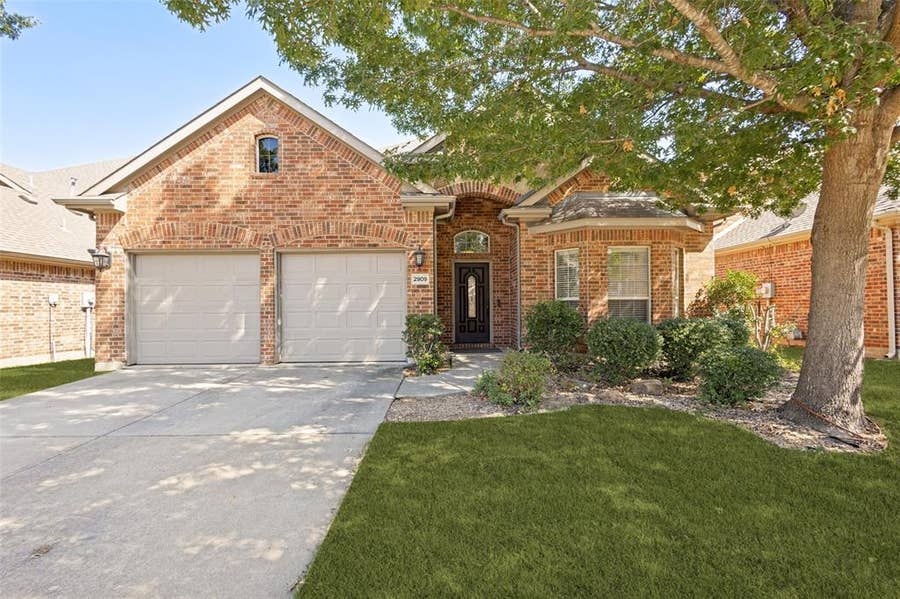 Property photo for 2909 Dog Leg Trail, McKinney, TX
