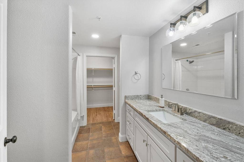 330 Las Colinas Boulevard E, #168, Irving, TX 75039 330 Las Colinas Boulevard E, #168, Irving, TX 75039