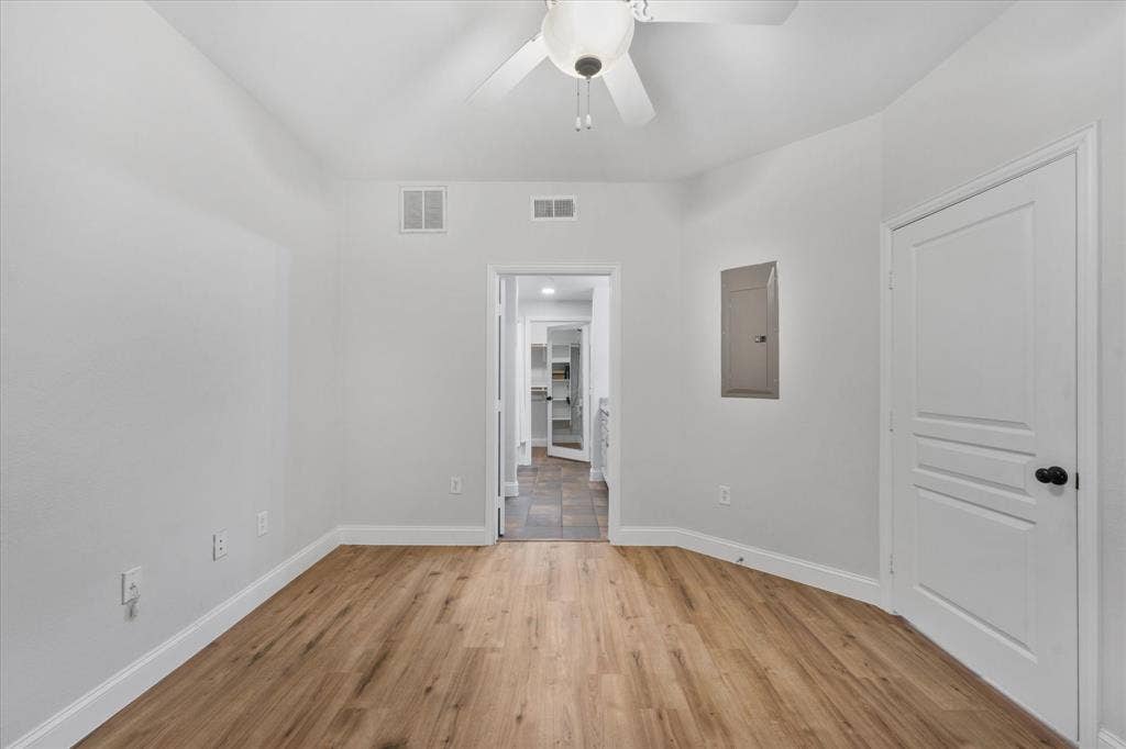 330 Las Colinas Boulevard E, #168, Irving, TX 75039 330 Las Colinas Boulevard E, #168, Irving, TX 75039