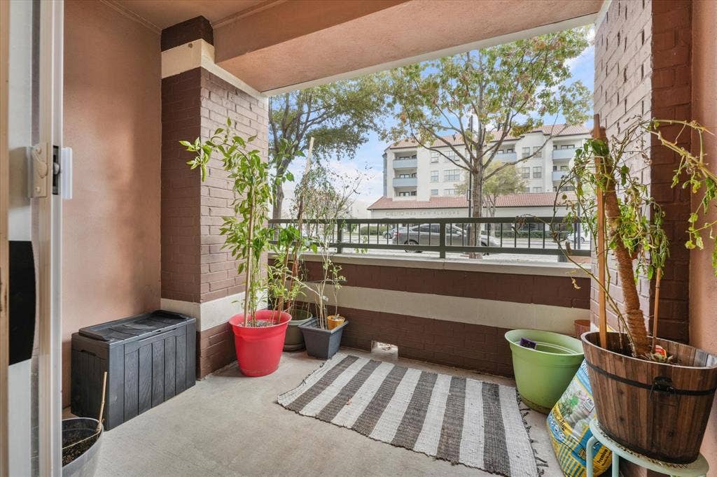 330 Las Colinas Boulevard E, #168, Irving, TX 75039 330 Las Colinas Boulevard E, #168, Irving, TX 75039