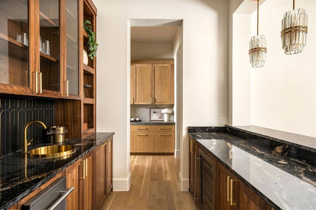 6207 Joyce Way, Dallas, TX 75225