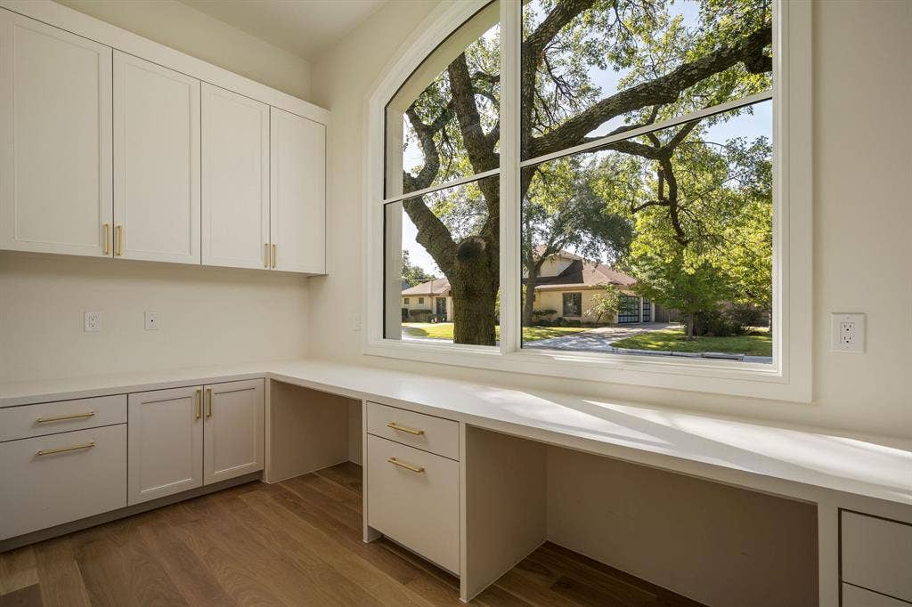 6207 Joyce Way, Dallas, TX 75225