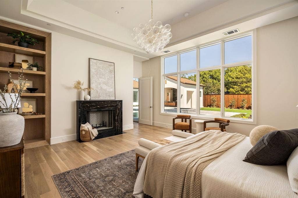 6207 Joyce Way, Dallas, TX 75225