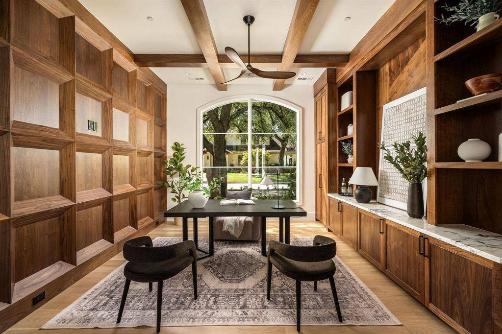 6207 Joyce Way, Dallas, TX 75225