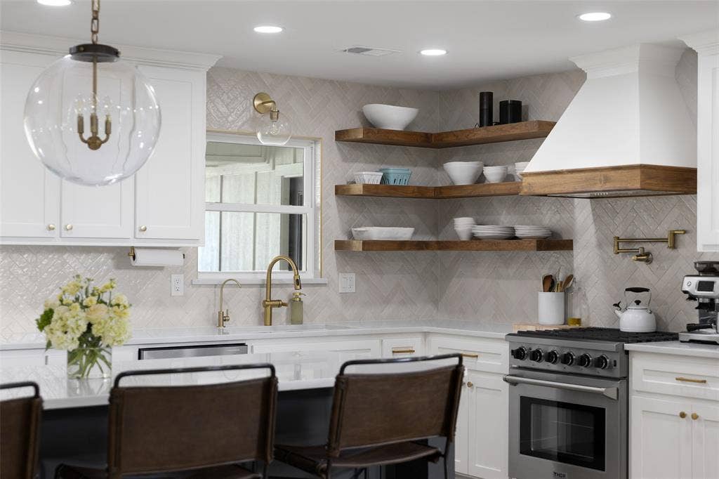 7321 Bluefield Drive, Dallas, TX 75248 7321 Bluefield Drive, Dallas, TX 75248