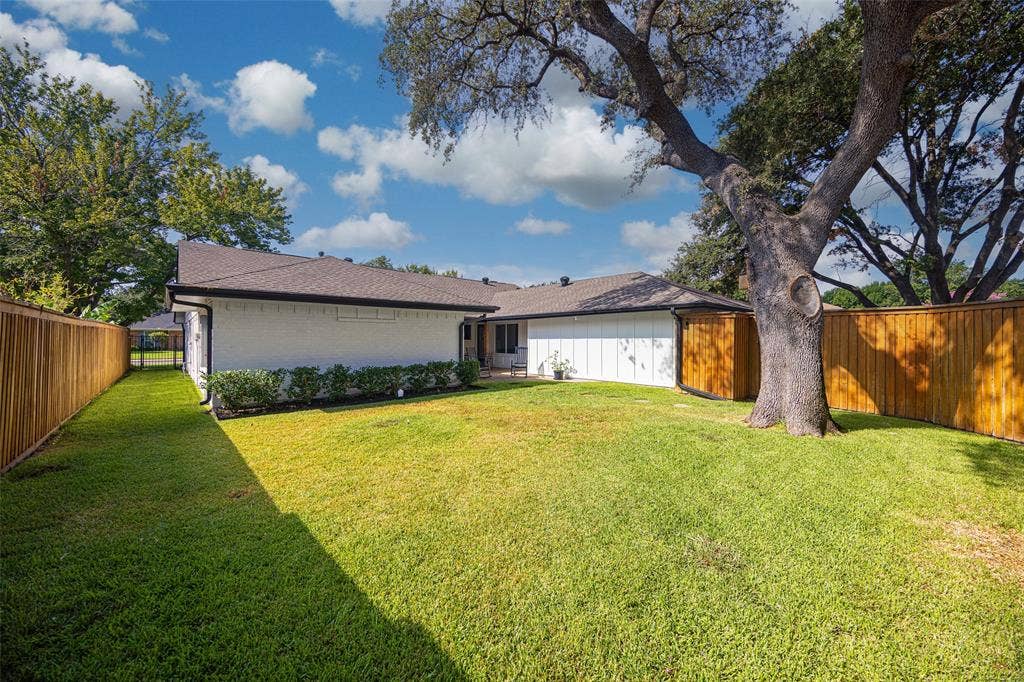 7321 Bluefield Drive, Dallas, TX 75248 7321 Bluefield Drive, Dallas, TX 75248