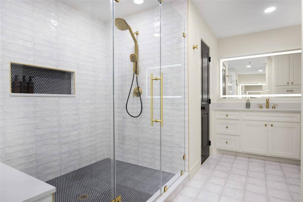 7321 Bluefield Drive, Dallas, TX 75248 7321 Bluefield Drive, Dallas, TX 75248