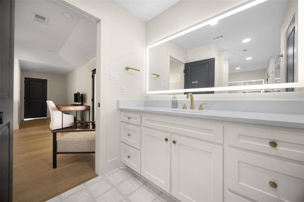 7321 Bluefield Drive, Dallas, TX 75248 7321 Bluefield Drive, Dallas, TX 75248