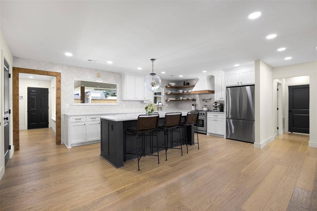 7321 Bluefield Drive, Dallas, TX 75248 7321 Bluefield Drive, Dallas, TX 75248