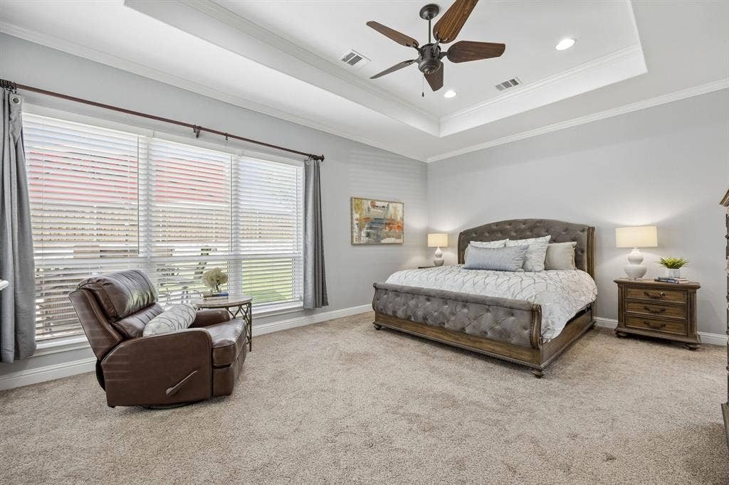 1011 Three Rivers Drive, Prosper, TX 75078 Spacious primary suite with tray ceiling, abundantnatural light, and generous room for a sitting area,creating a true private retreat.