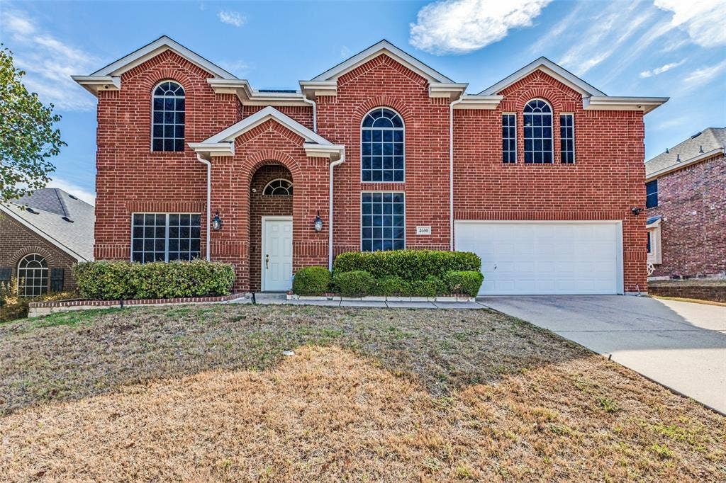 4600 Bonnywood Drive, Mesquite, TX 75150 2 story brick home in Stonecrest Estates