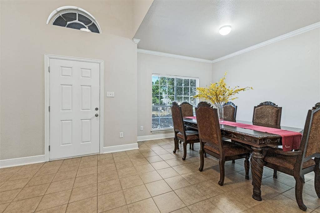 4600 Bonnywood Drive, Mesquite, TX 75150 Dining room can seat many people