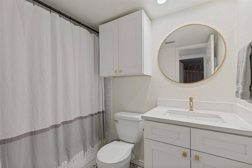 3207 Basil Court, Dallas, TX 75204 3207 Basil Court, Dallas, TX 75204