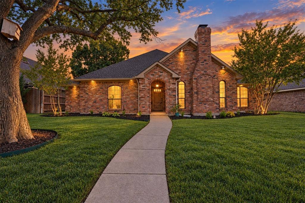 6309 Bradley Lane, Plano, TX 75023 6309 Bradley Lane, Plano, TX 75023