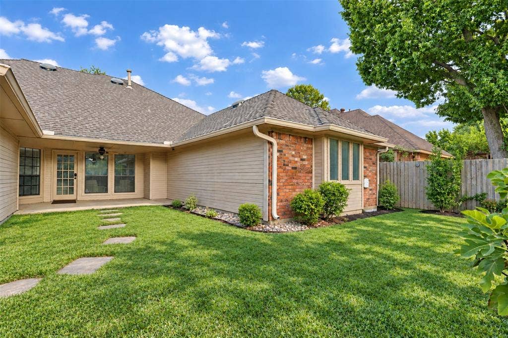 6309 Bradley Lane, Plano, TX 75023 6309 Bradley Lane, Plano, TX 75023
