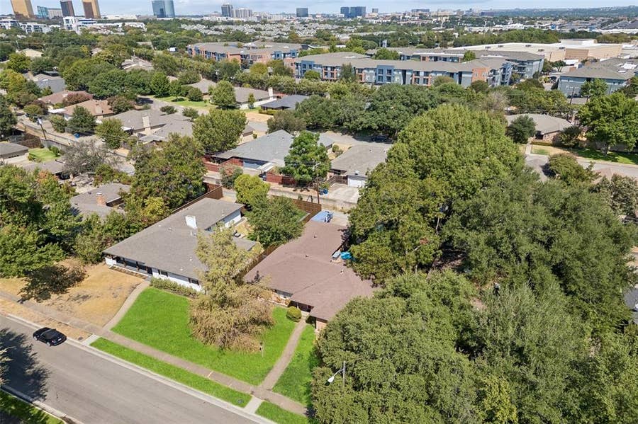 Property photo for 5629 Ledgestone Drive, Dallas, TX
