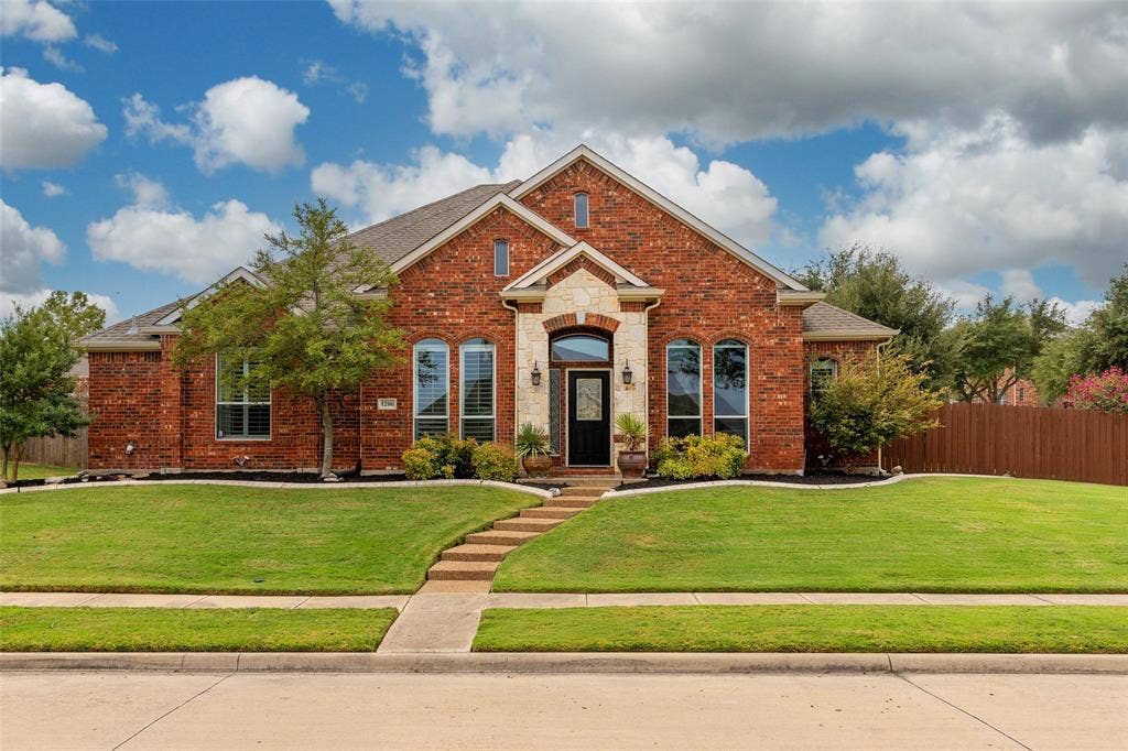 1206 Lakebreeze Drive, Garland, TX 75043 1206 Lakebreeze Drive, Garland, TX 75043