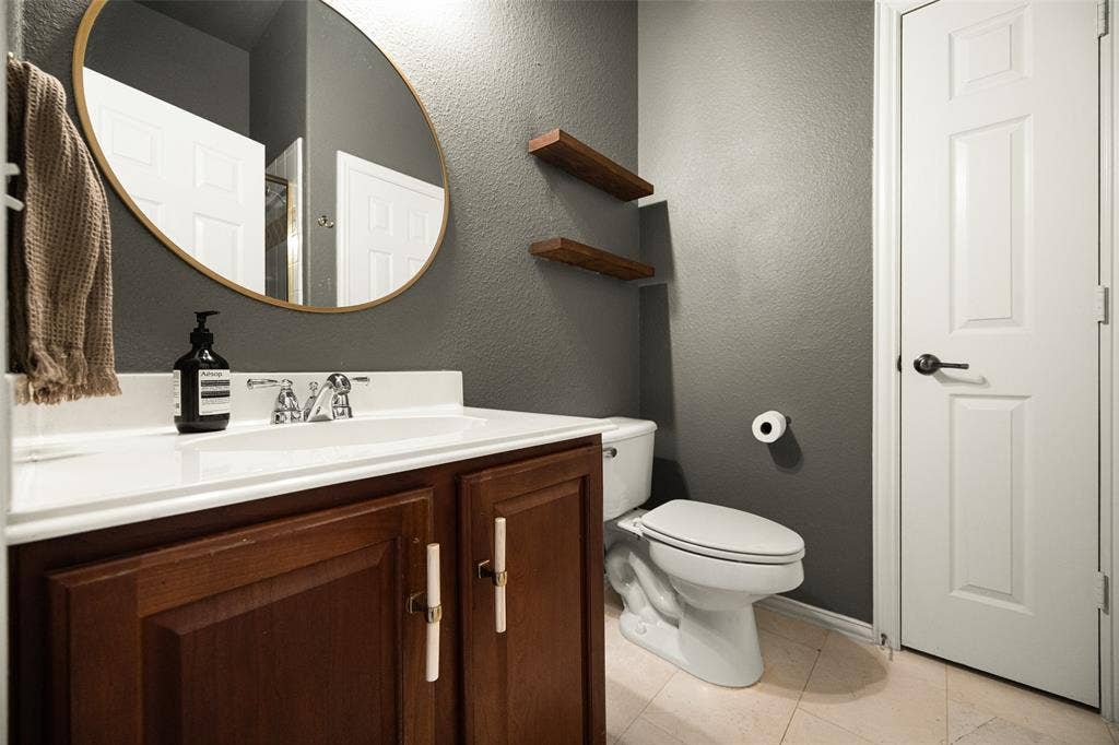 1206 Lakebreeze Drive, Garland, TX 75043 1206 Lakebreeze Drive, Garland, TX 75043