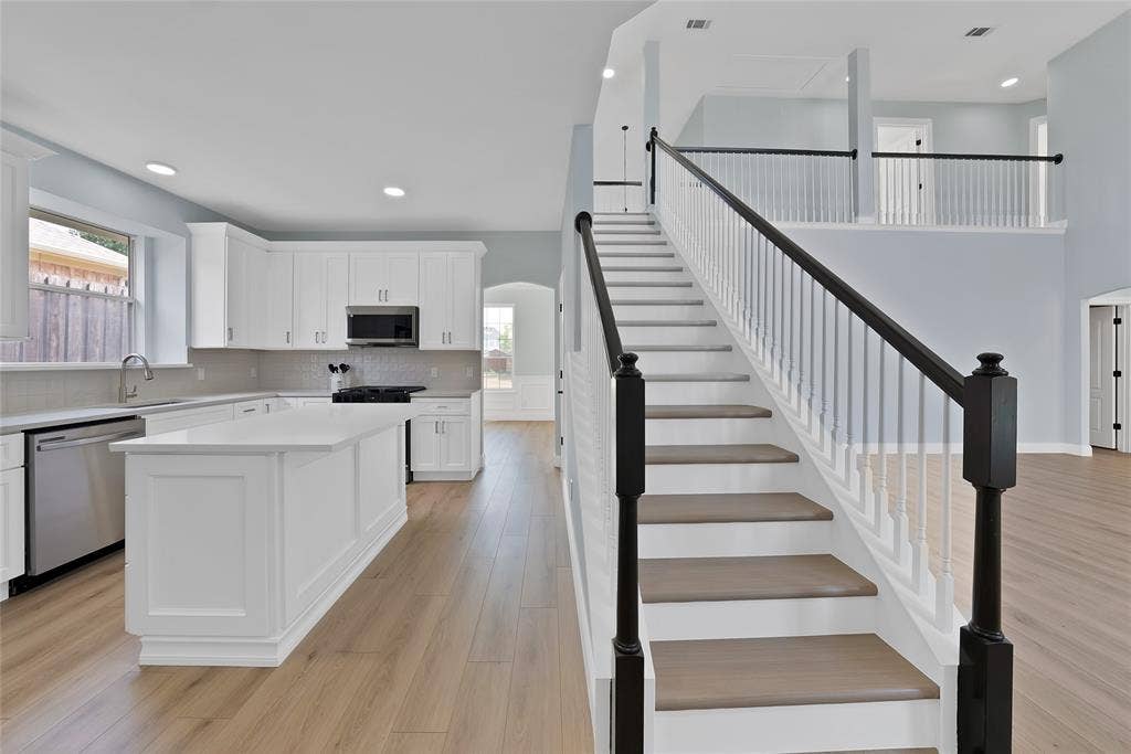 1225 Donegal Lane, Garland, TX 75044 1225 Donegal Lane, Garland, TX 75044