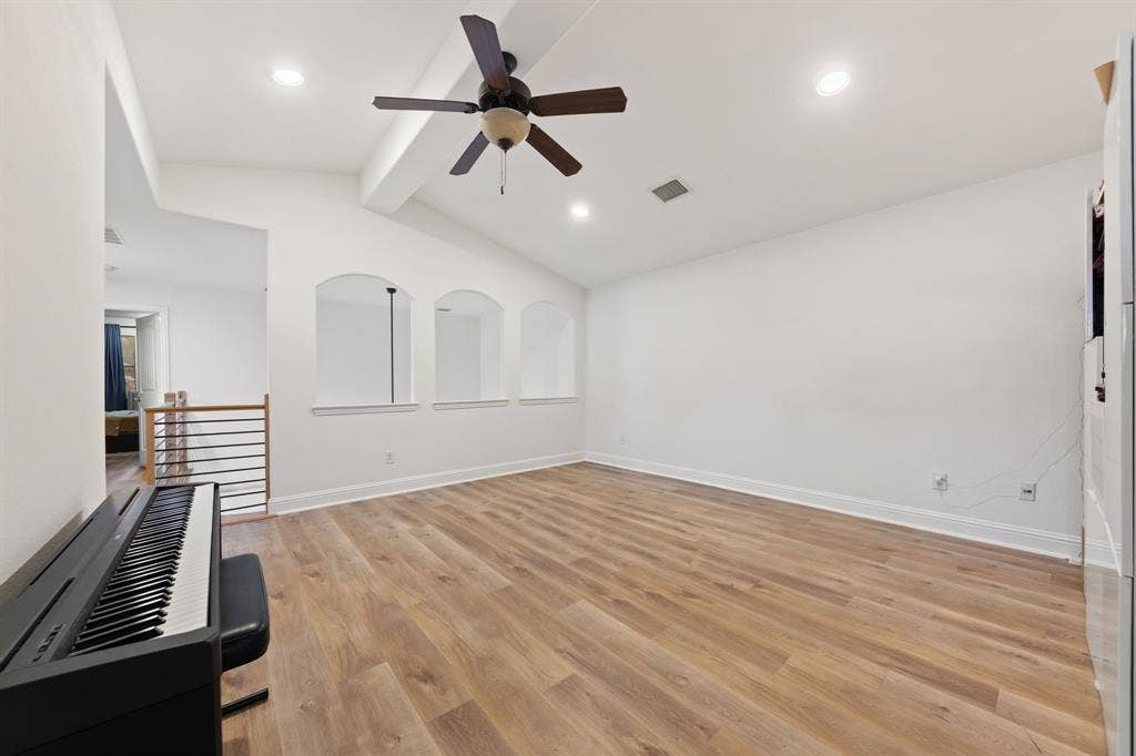 7011 Nueces Drive, Irving, TX 75039 7011 Nueces Drive, Irving, TX 75039