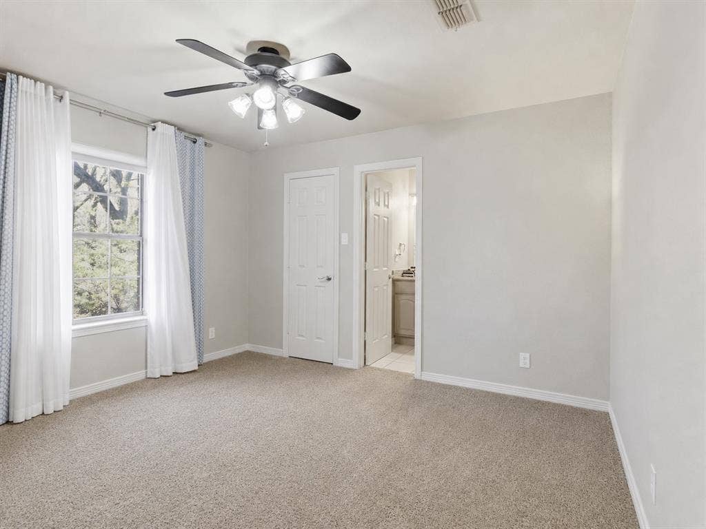 Secondary bedroom with bathroom