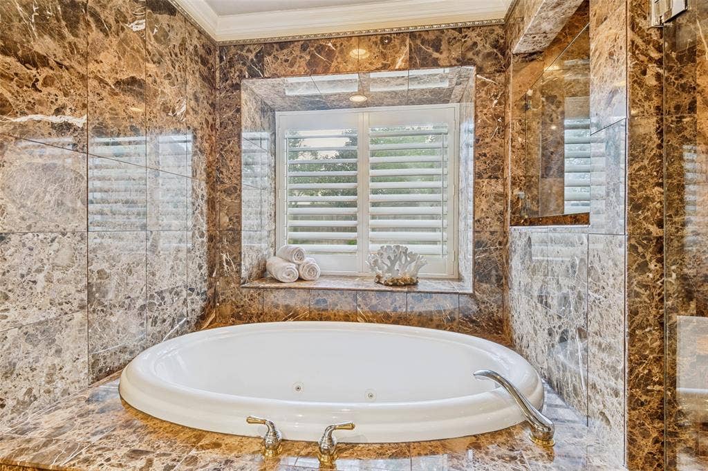 5322 W Mockingbird Lane, Dallas, TX 75209 5322 W Mockingbird Lane, Dallas, TX 75209
