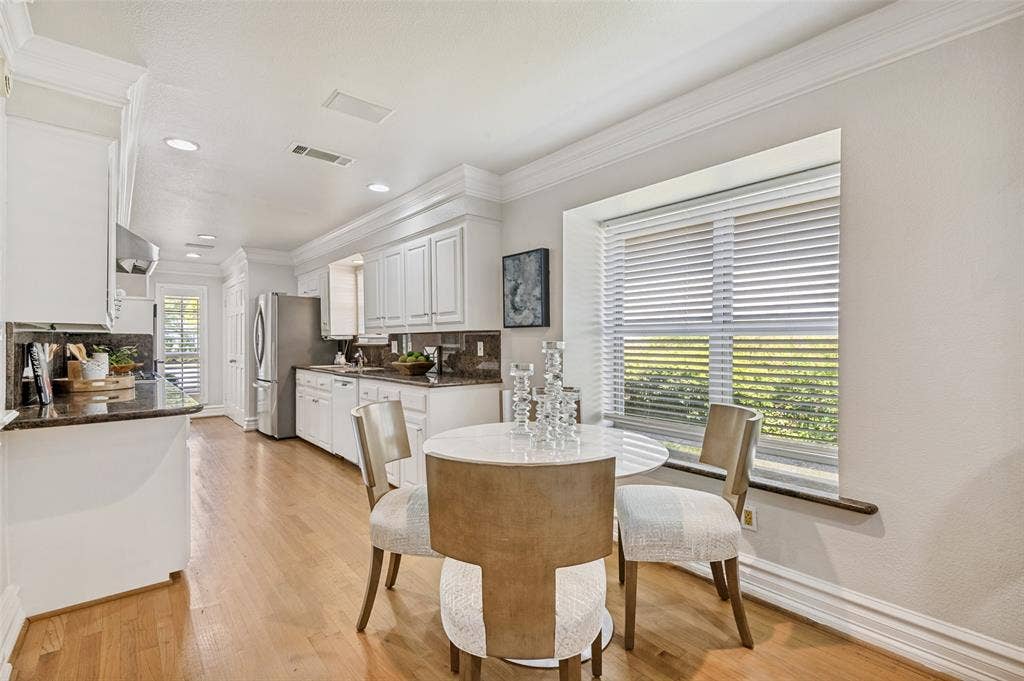 5322 W Mockingbird Lane, Dallas, TX 75209 5322 W Mockingbird Lane, Dallas, TX 75209