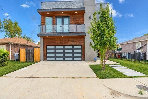 Property photo for 3610 Vilbig Road, Dallas, TX