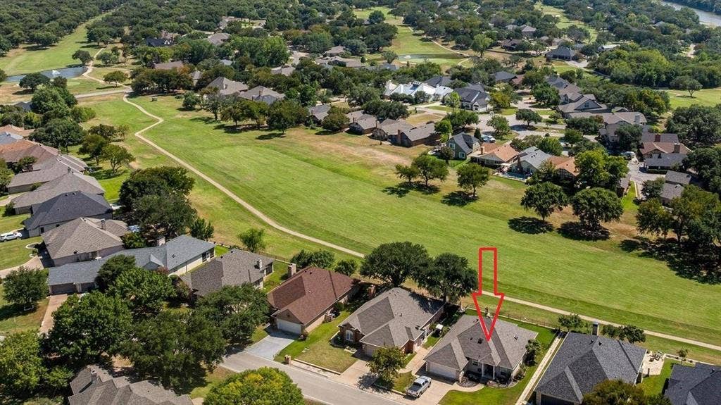 Pecan golf course. Near clubhouse.
