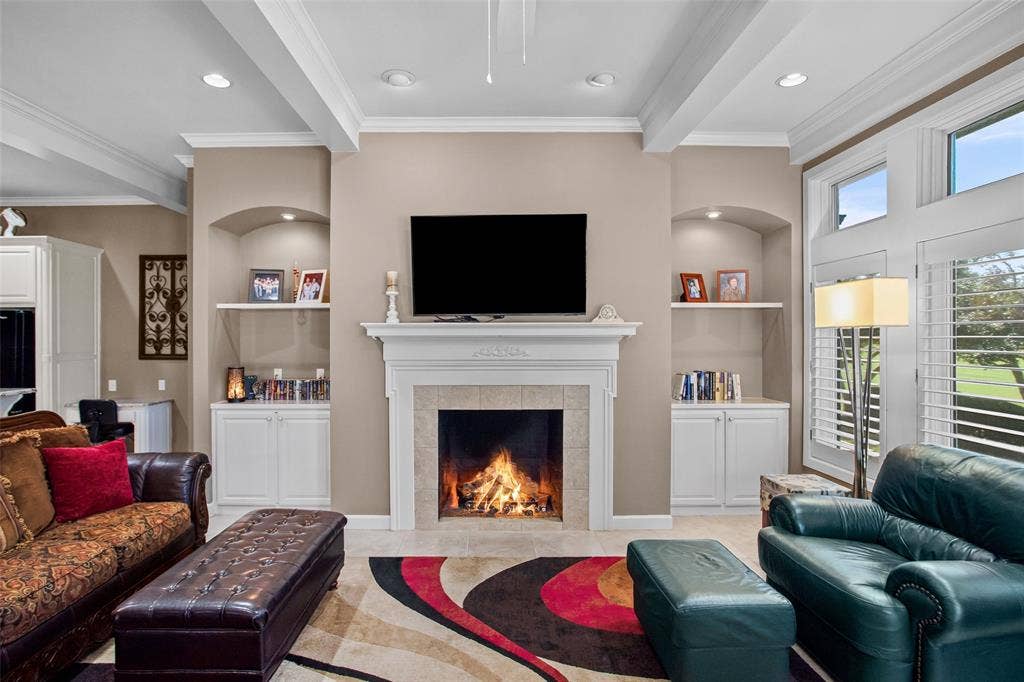 8606 Leisure Lane, Granbury, TX 76049